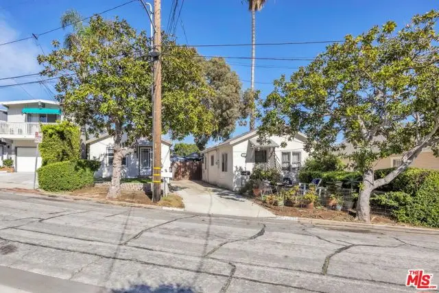 1224 Corona Street, Hermosa Beach, CA 90254 - #2
