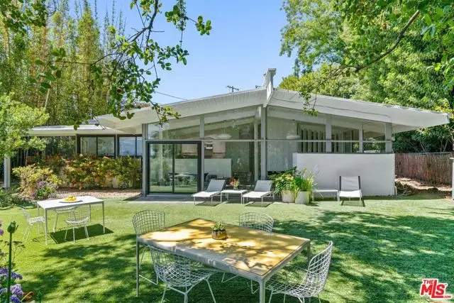 810 Bramble Way, Los Angeles, CA 90049 - #1