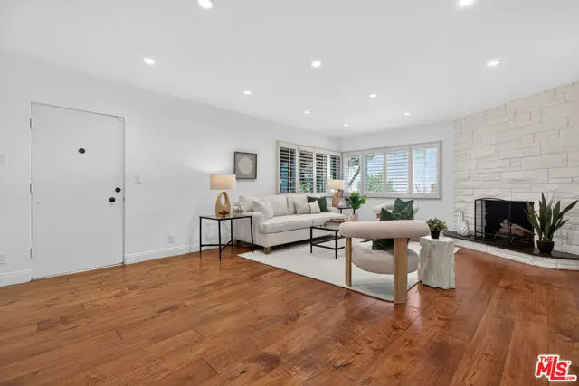 4563 Finley Avenue #3, Los Angeles, CA 90027 - #1