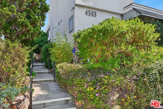 4563 Finley Avenue #3, Los Angeles, CA 90027 - #3