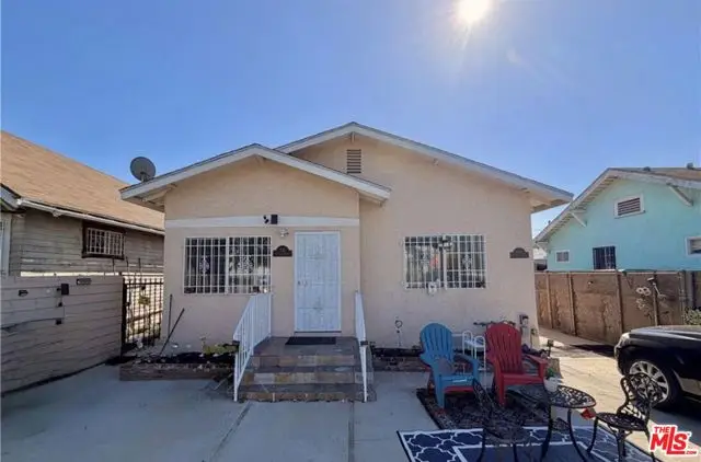 536 W 42nd Street, Los Angeles, CA 90037 - #1