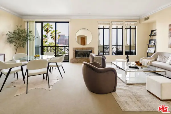 11847 Gorham Avenue #403, Los Angeles, CA 90049