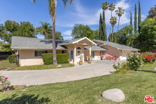 19717 Wells Drive, Woodland Hills, CA 91364 - #1