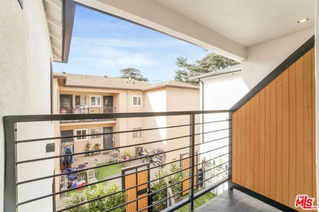 4017 Grand View Boulevard, Culver City, CA 90066 - #3