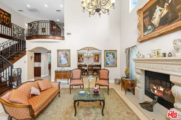 5419 Tampa Avenue, Tarzana (los Angeles), CA 91356
