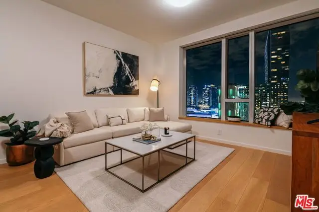 889 Francisco Street #1801, Los Angeles, CA 90017 - #3