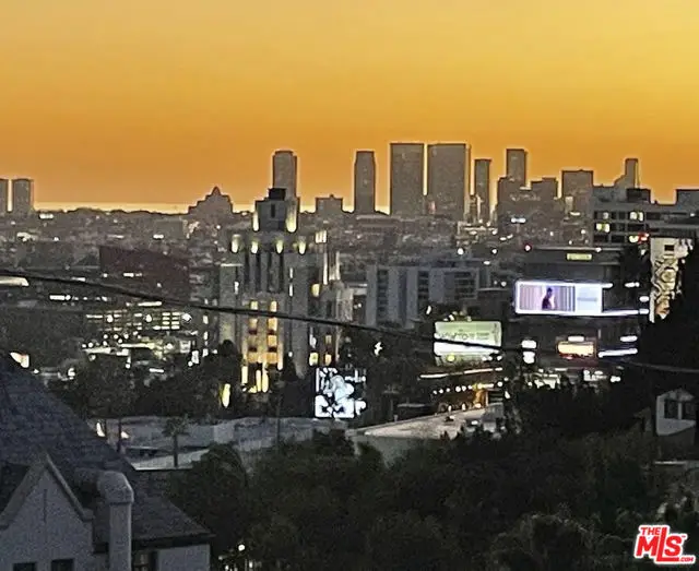 8230 Hollywood Boulevard, Los Angeles, CA 90069 - #3