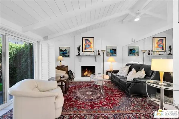 2330 Miramonte Circle #C, Palm Springs, CA 92264