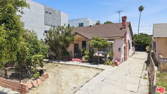 472 N Oxford Avenue, Los Angeles, CA 90004 - #1