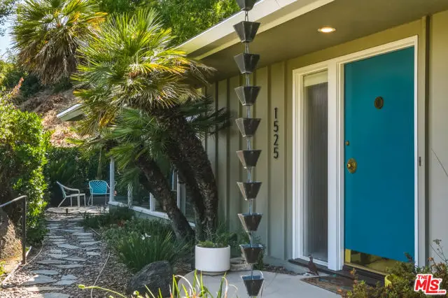 1525 Glenmont Drive, Glendale, CA 91207 - #2