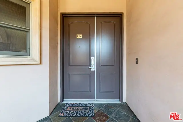 5057 Maplewood Avenue #PH4, Los Angeles, CA 90004 - #3