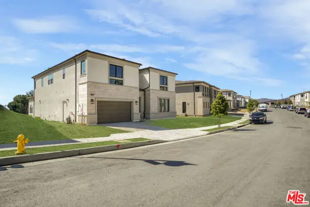 20534 Edgewood Court, Chatsworth, CA 91311 - #2
