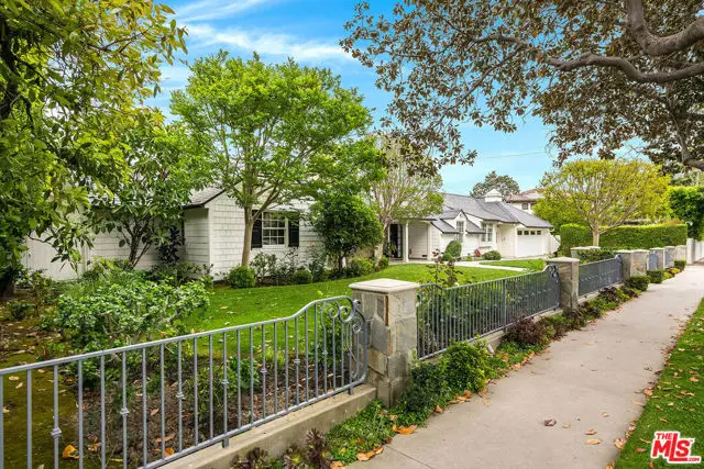 9921 Toluca Lake Avenue, North Hollywood, CA 91602 - #2