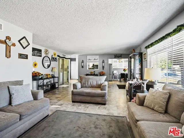 14992 Oro Grande Street, San Fernando Valley, CA 91342 - #3