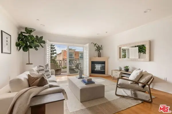 1878 Greenfield Avenue #PH1, Los Angeles, CA 90025