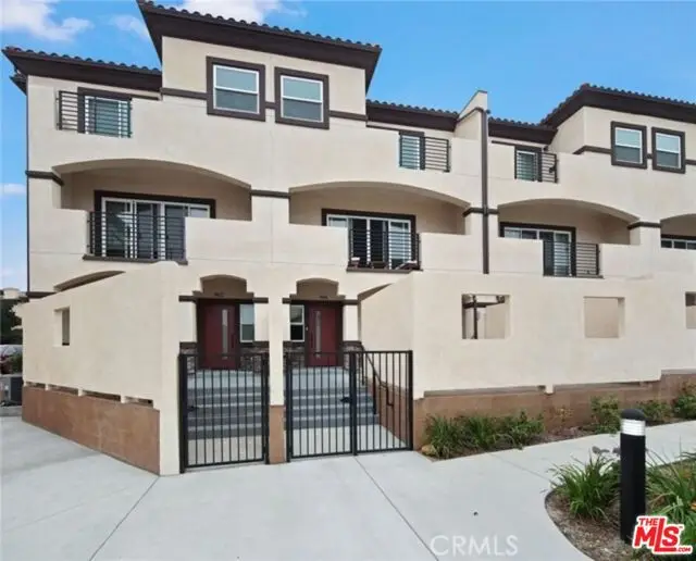 904 Warwick Avenue, Thousand Oaks, CA 91360 - #1