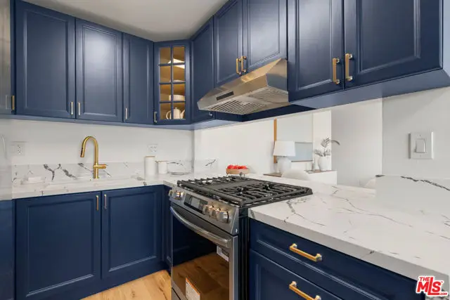 1930 N Vermont Avenue #103, Los Angeles, CA 90027 - #3