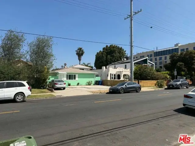 10741 Charnock Road, Los Angeles, CA 90034 - #2