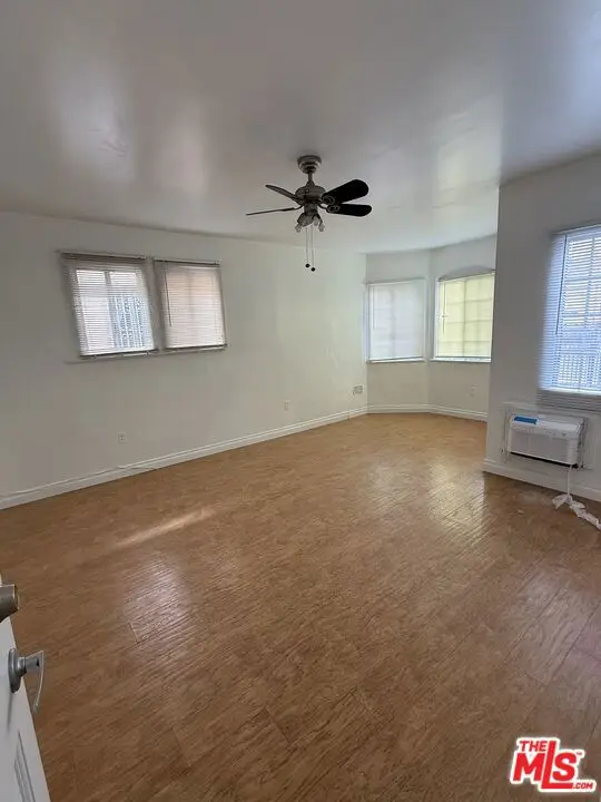 1283 W 36th Street, Los Angeles, CA 90007 - #3