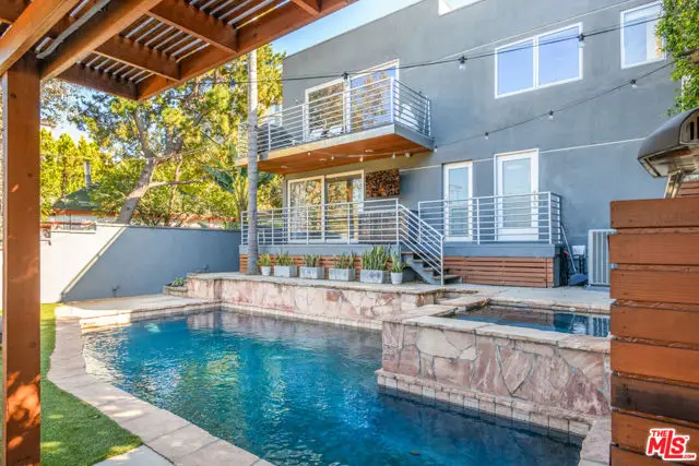 6830 Cahuenga Park Trail, Los Angeles, CA 90068 - #1