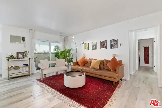 5376 Fairview Boulevard #102, Los Angeles, CA 90056 - #2