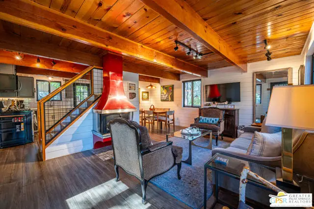 634 W Rainbow Boulevard, Big Bear City, CA 92314 - #3