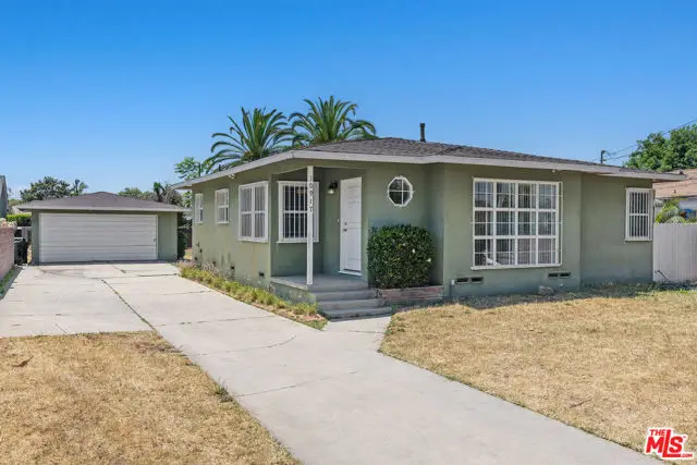 10917 S Osage Avenue, Inglewood, CA 90304 - #1
