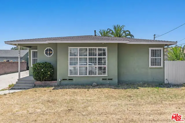 10917 S Osage Avenue, Inglewood, CA 90304 - #2