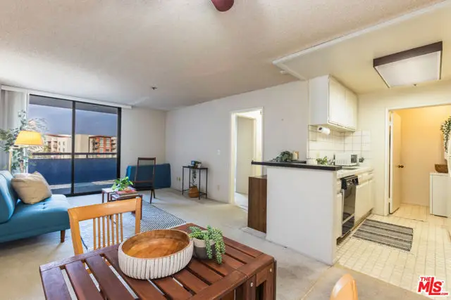 222 S Central Avenue #315, Los Angeles, CA 90012 - #2
