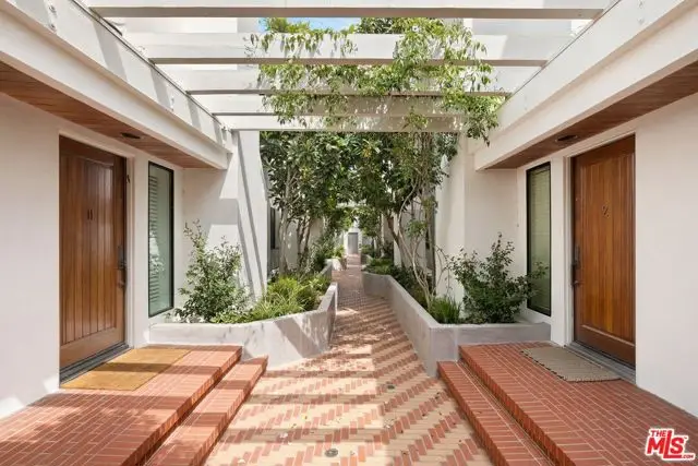 939 15th Street #8, Santa Monica, CA 90403 - #3