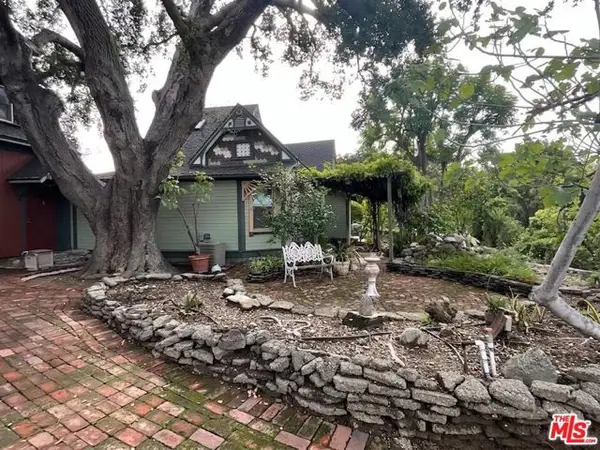 822 Silverwood Avenue, Upland, CA 91786