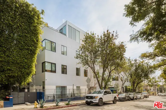 1200 N Sweetzer Avenue #1, West Hollywood, CA 90069 - #2