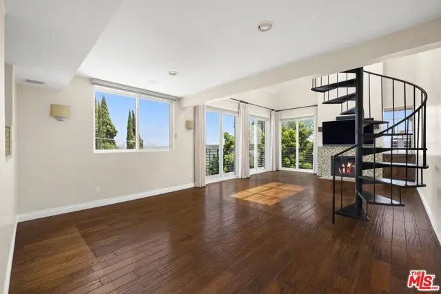 1129 Larrabee Street #15, West Hollywood, CA 90069 - #3
