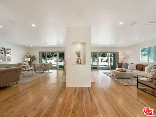 5810 S Halm Avenue, Los Angeles, CA 90056 - #3