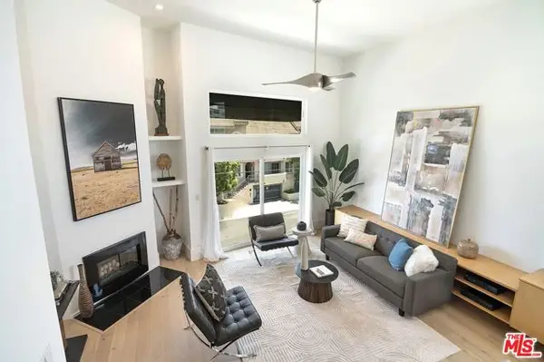 12217 Rochester Avenue #1, Los Angeles, CA 90025