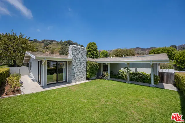 1231 El Hito Circle, Pacific Palisades, CA 90272 - #1
