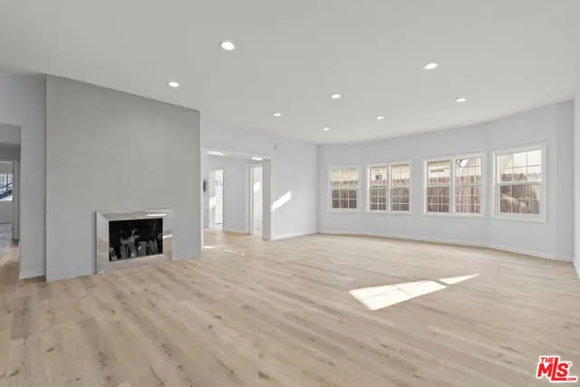 1250 S Windsor Boulevard, Los Angeles, CA 90019 - #2