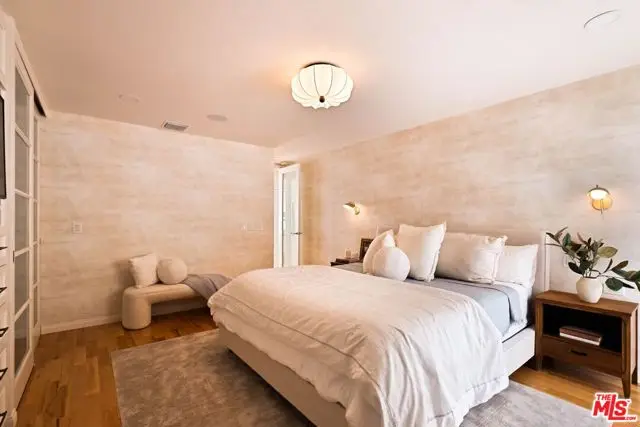 281 S Barrington Avenue #C2, Los Angeles, CA 90049 - #3