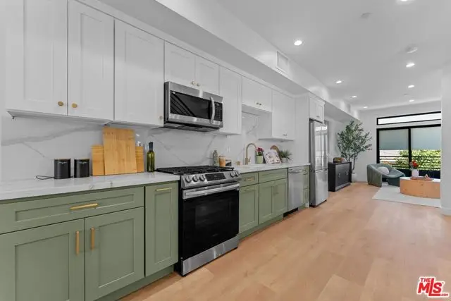 5443 Blackwelder Street, Los Angeles, CA 90016 - #3