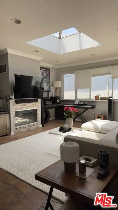 938 Palm Avenue #203, West Hollywood, CA 90069 - #1