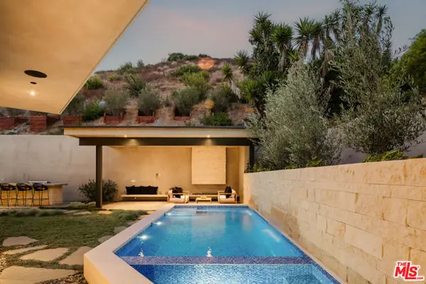 1205 Las Lomas Place, Pacific Palisades (los Angeles), CA 90272