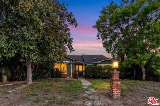 12430 Cumpston Street, Valley Village, CA 91607 - #2