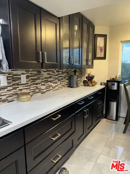 15010 Portofino Lane, San Fernando Valley, CA 91343 - #3