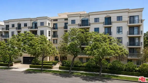 430 N Oakhurst Drive #PH406, Beverly Hills, CA 90210