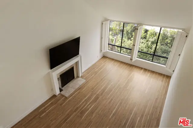 1900 Vine Street #403, Los Angeles, CA 90068 - #2