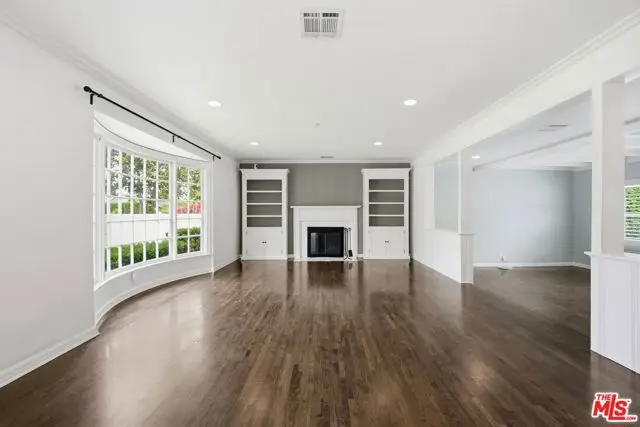4954 Mammoth Avenue, Sherman Oaks, CA 91423 - #3