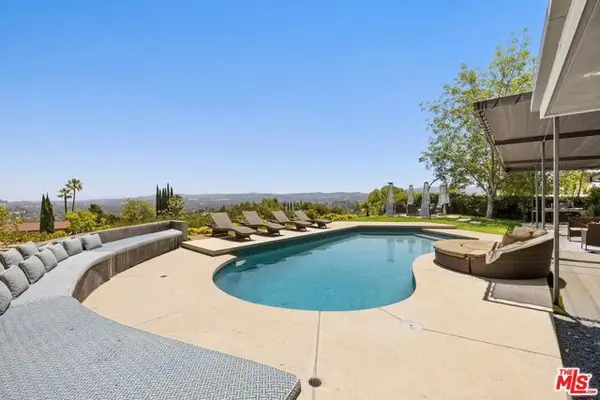 6020 Rod Avenue, Woodland Hills (los Angeles), CA 91367