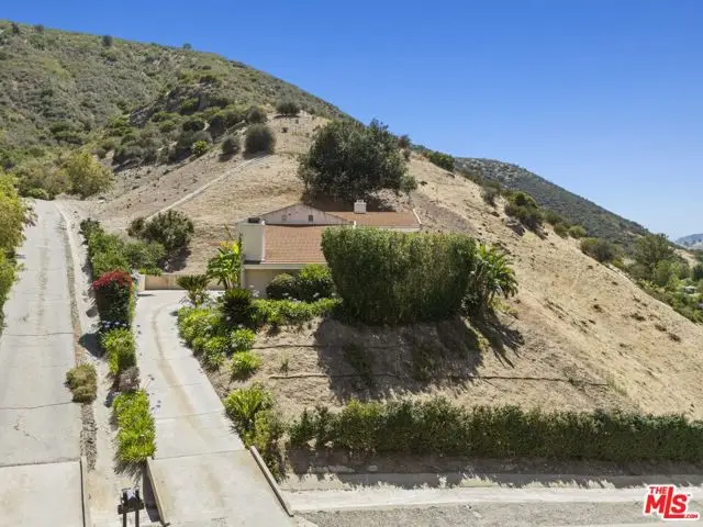 51 Flintlock Lane, Bell Canyon, CA 91307 - #3