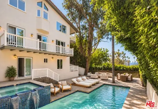 9146 St Ives Drive, West Hollywood, CA 90069