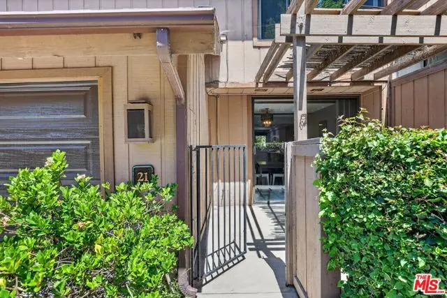 21 Northwoods Lane, La Crescenta, CA 91214 - #2